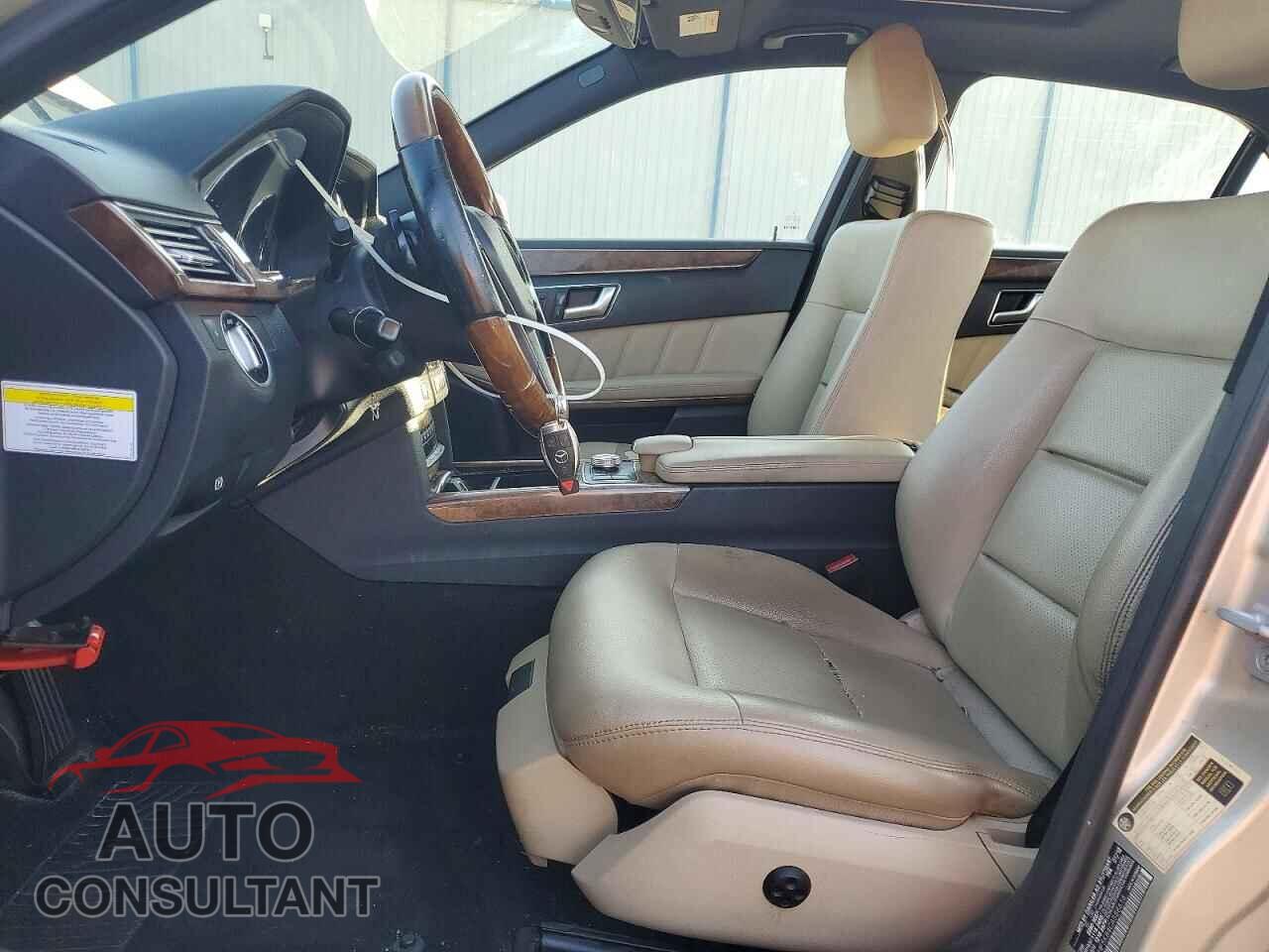 MERCEDES-BENZ E-CLASS 2012 - WDDHF5KB4CA588616