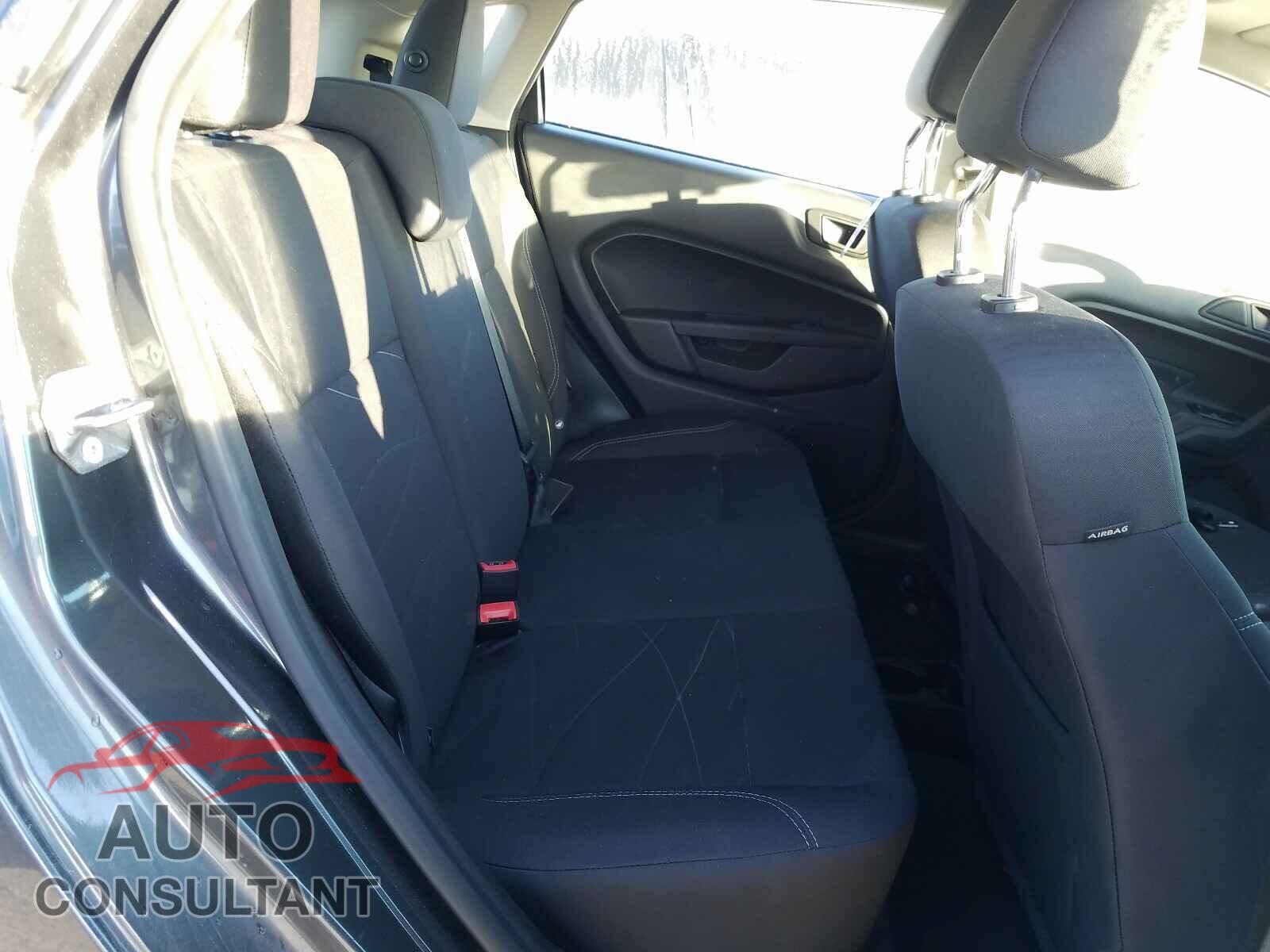 FORD FIESTA 2019 - 3FADP4EJ0KM153196