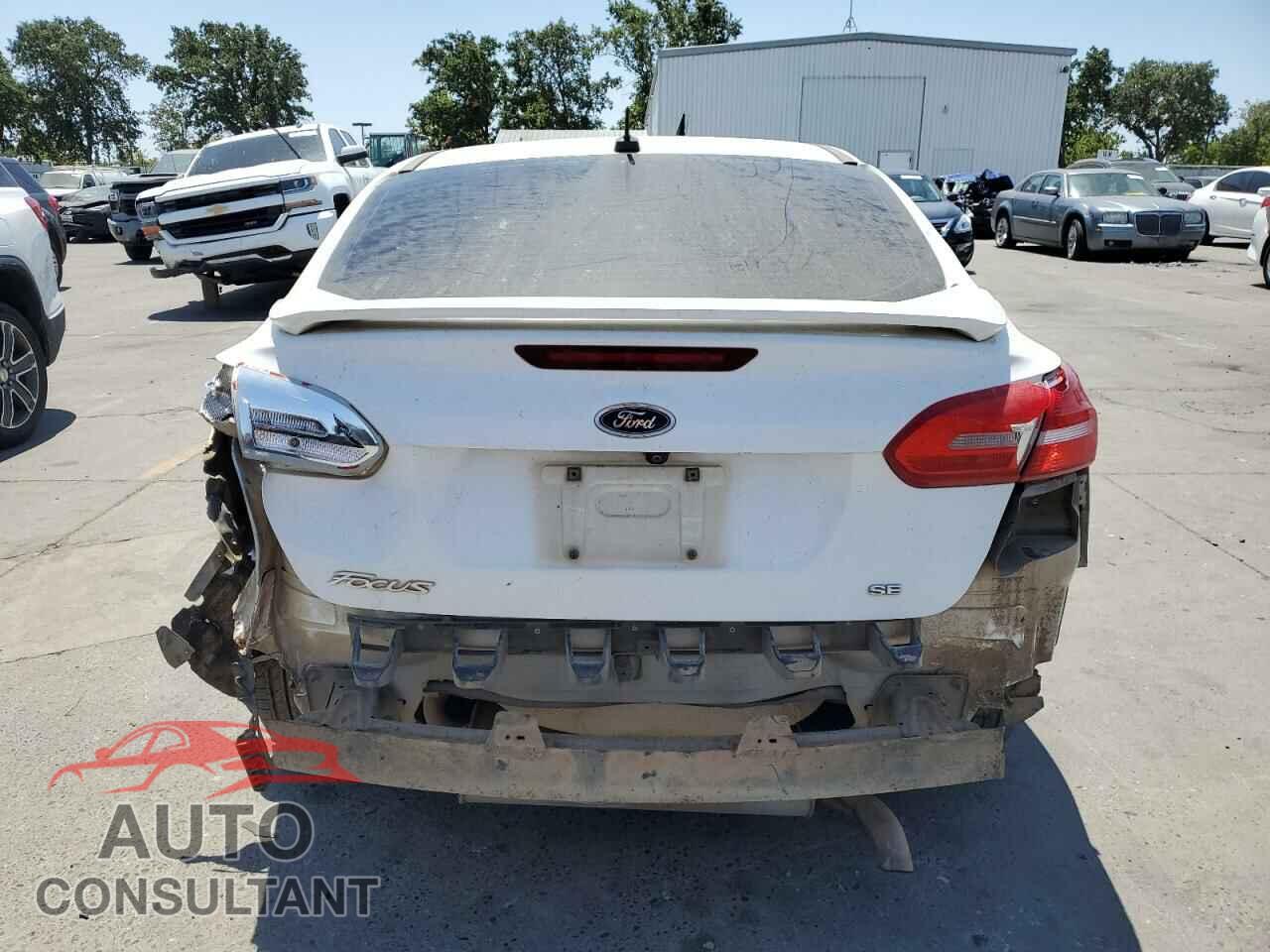 FORD FOCUS 2016 - 1FADP3F24GL282620