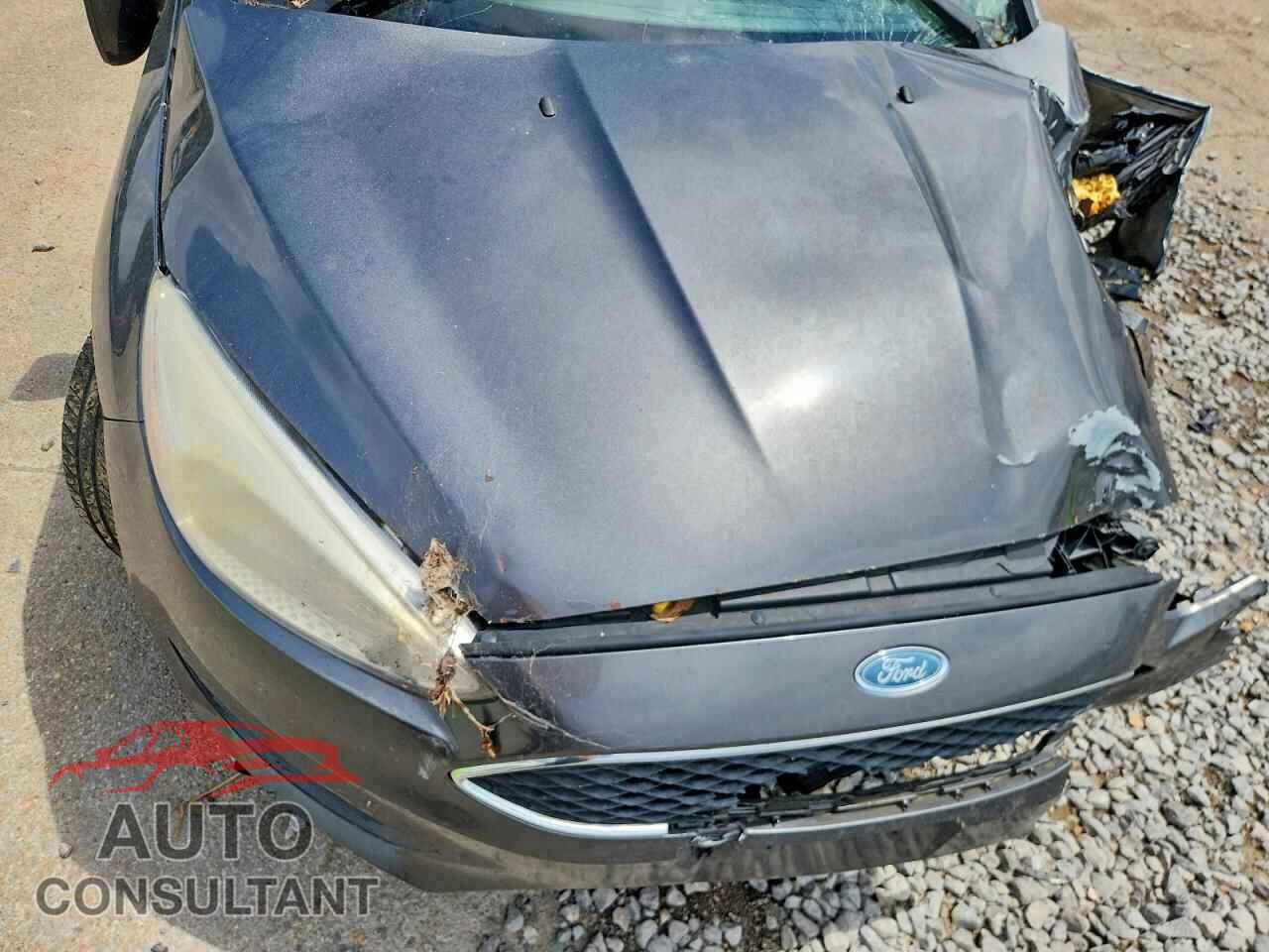 FORD FOCUS 2017 - 1FADP3K24HL231996