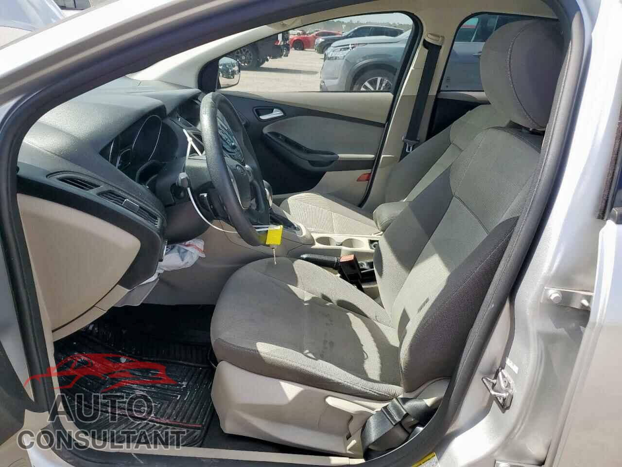 FORD FOCUS 2013 - 1FADP3F22DL263124