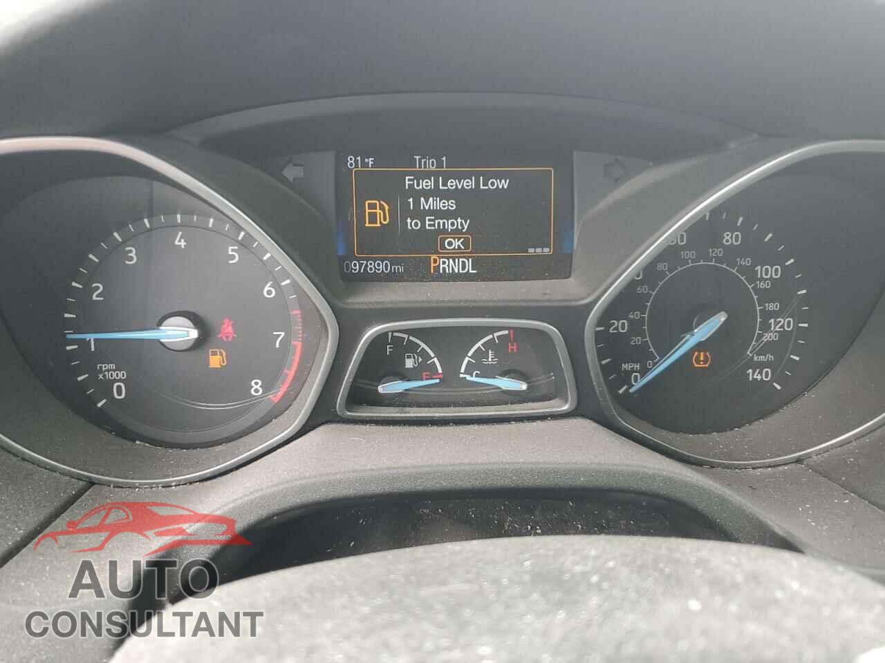FORD FOCUS 2015 - 1FADP3K22FL211517