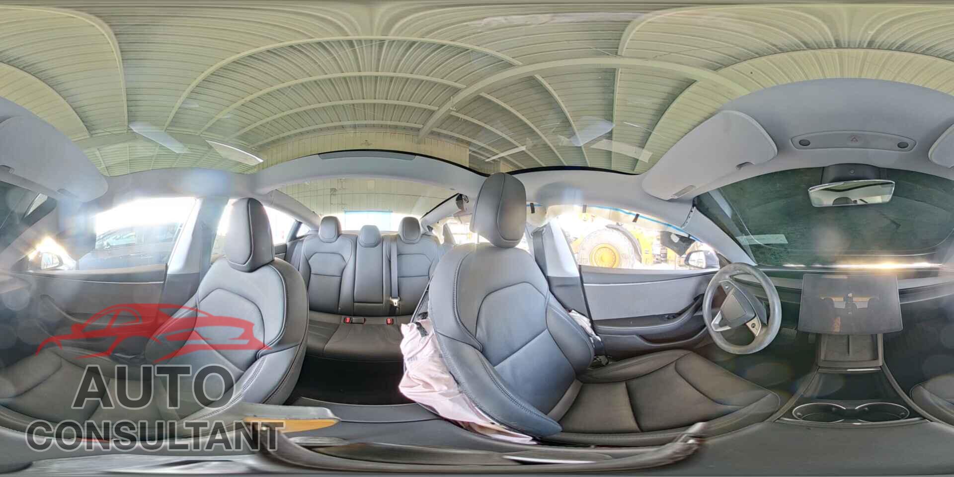 TESLA MODEL 3 2024 - 5YJ3E1EA9RF740618