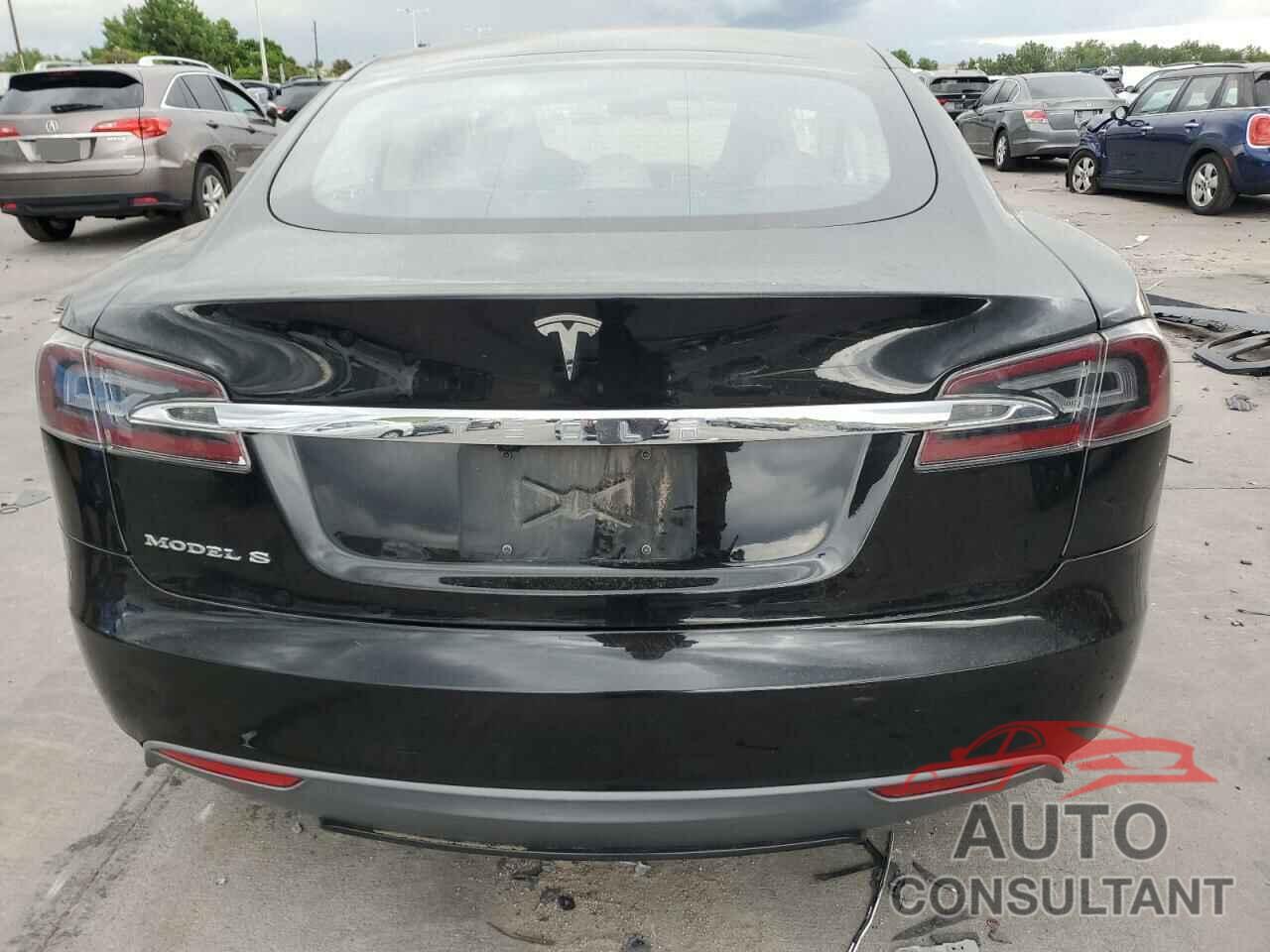 TESLA MODEL S 2013 - 5YJSA1CG4DFP04956