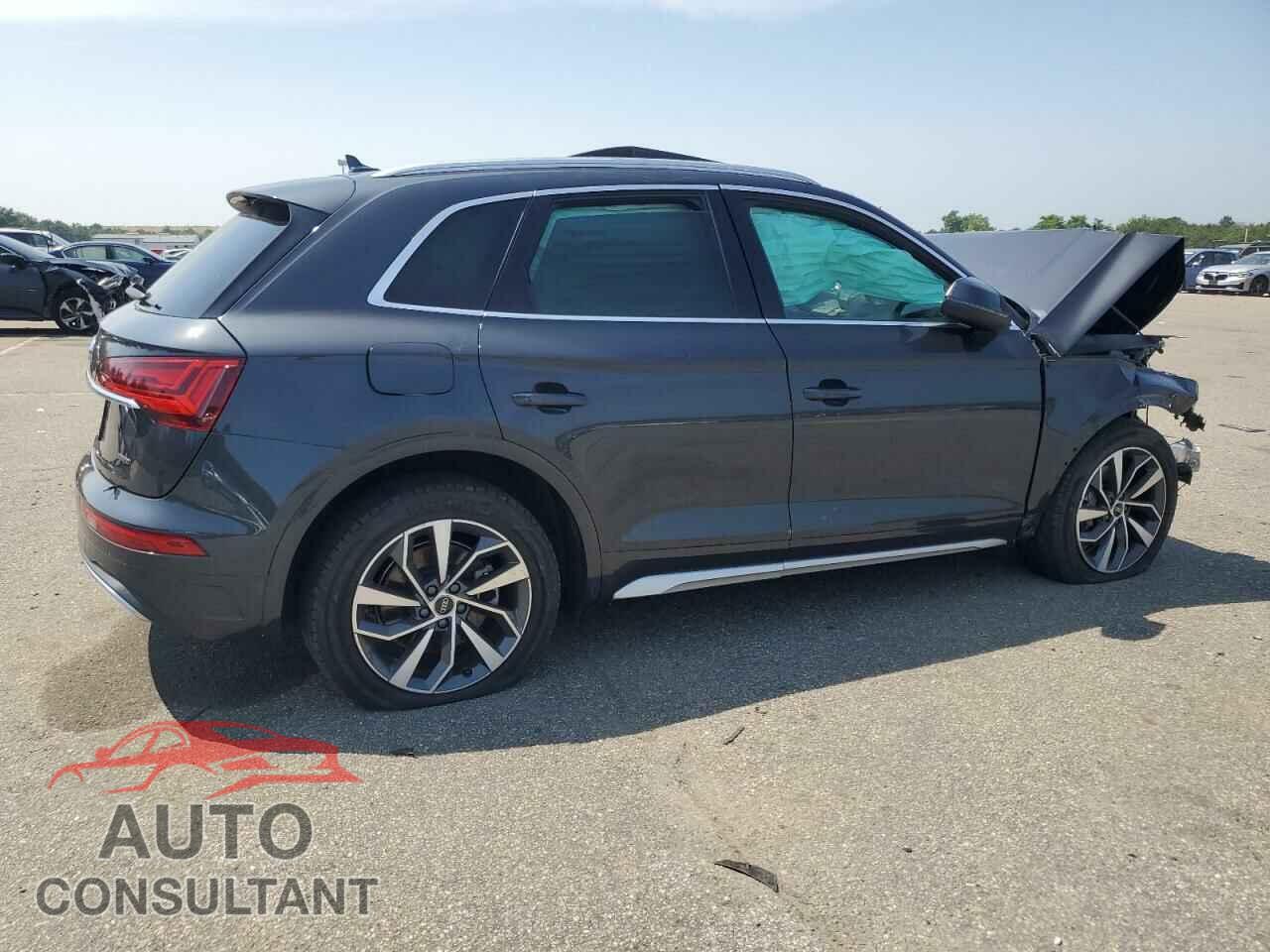 AUDI Q5 2021 - WA1BAAFY2M2018285