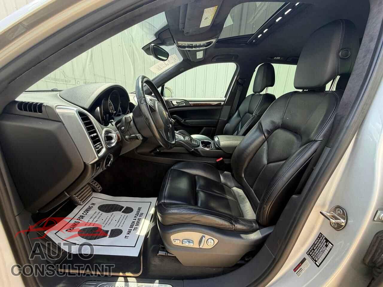 PORSCHE CAYENNE 2014 - WP1AD2A22ELA75002
