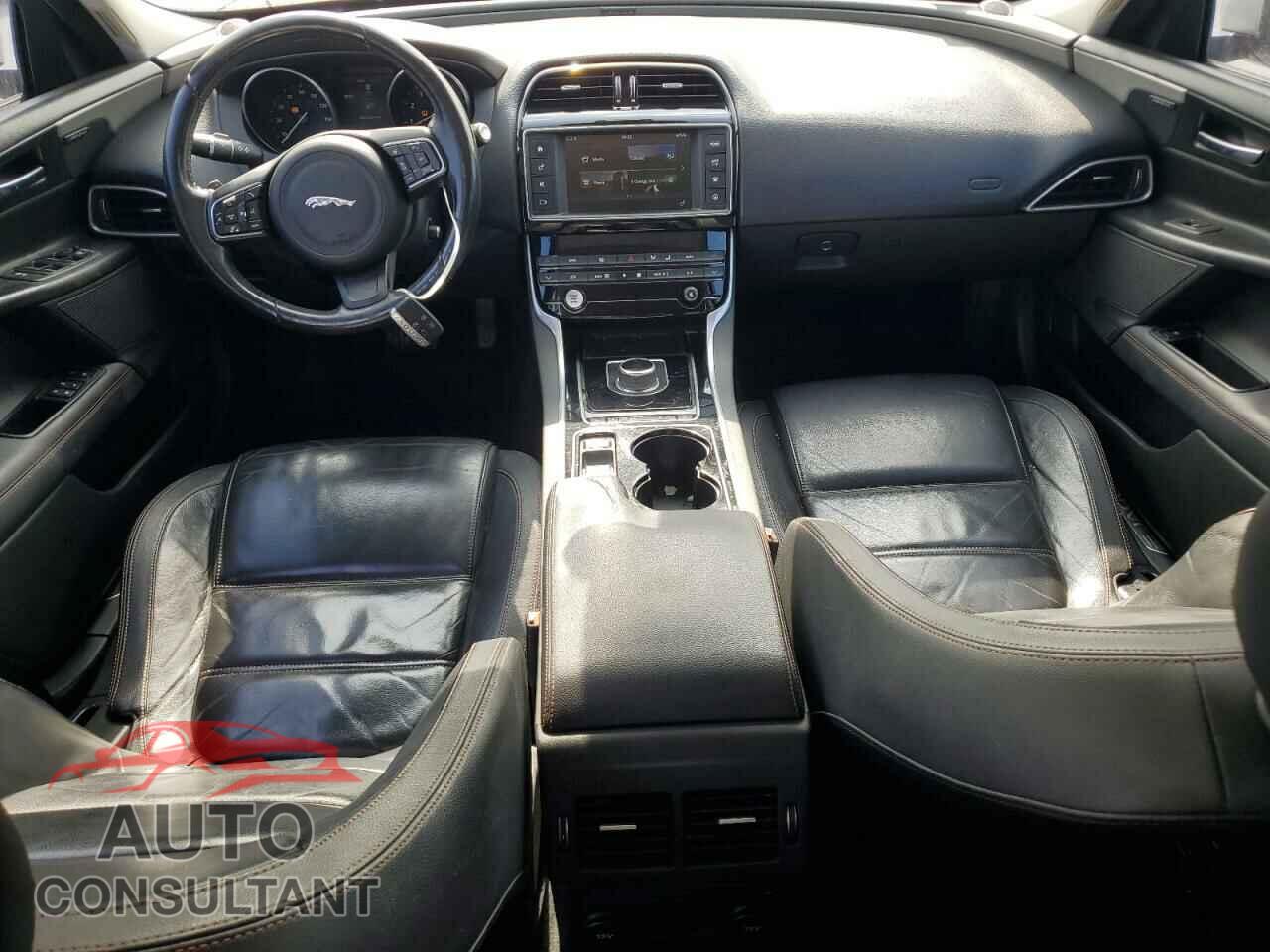 JAGUAR XE 2017 - SAJAE4BV7HA958730