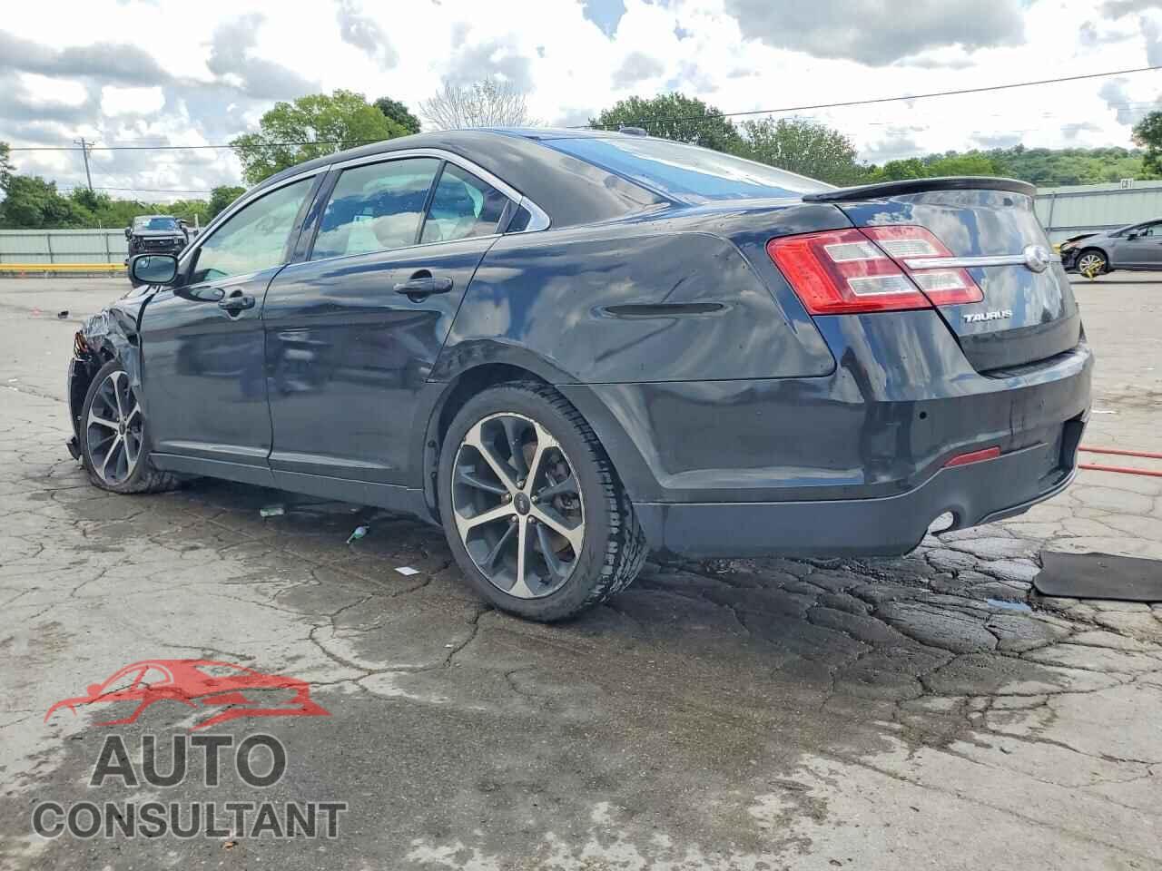 FORD TAURUS 2015 - 1FAHP2E87FG183721