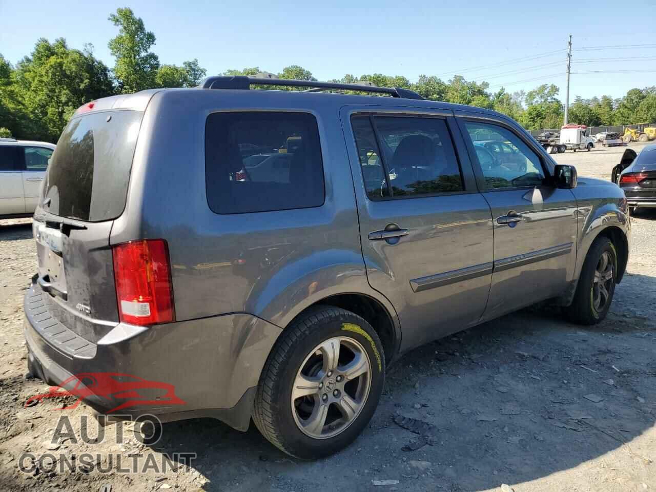 HONDA PILOT 2015 - 5FNYF4H54FB046871