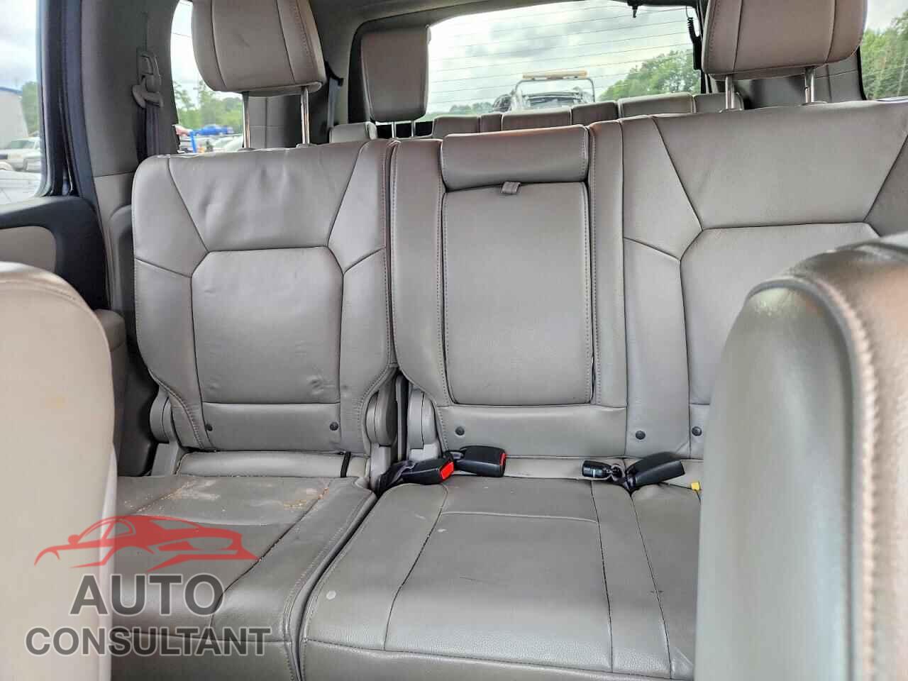 HONDA PILOT 2015 - 5FNYF3H57FB024003