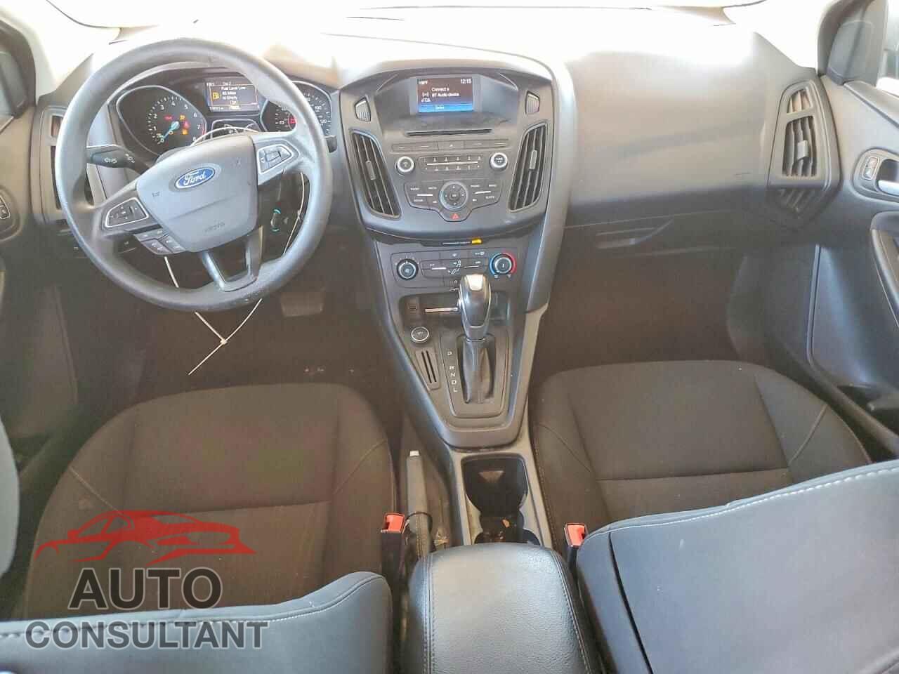 FORD FOCUS 2016 - 1FADP3F27GL268646