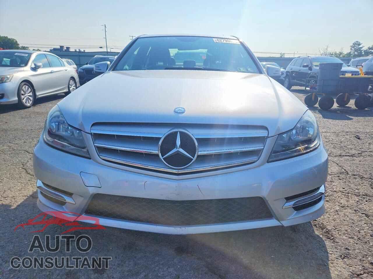MERCEDES-BENZ C-CLASS 2013 - WDDGF8AB7DA843808