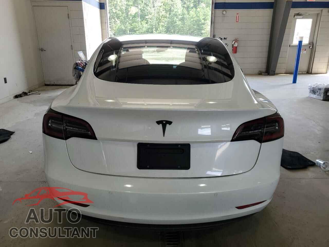 TESLA MODEL 3 2021 - 5YJ3E1EA3MF991689