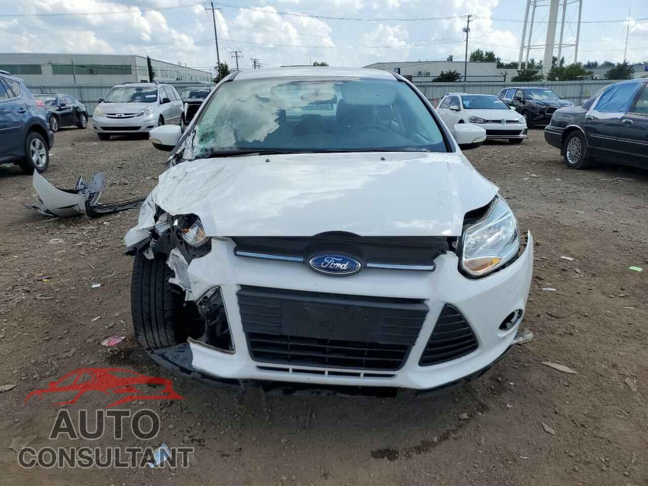 FORD FOCUS 2014 - 1FADP3F23EL372080