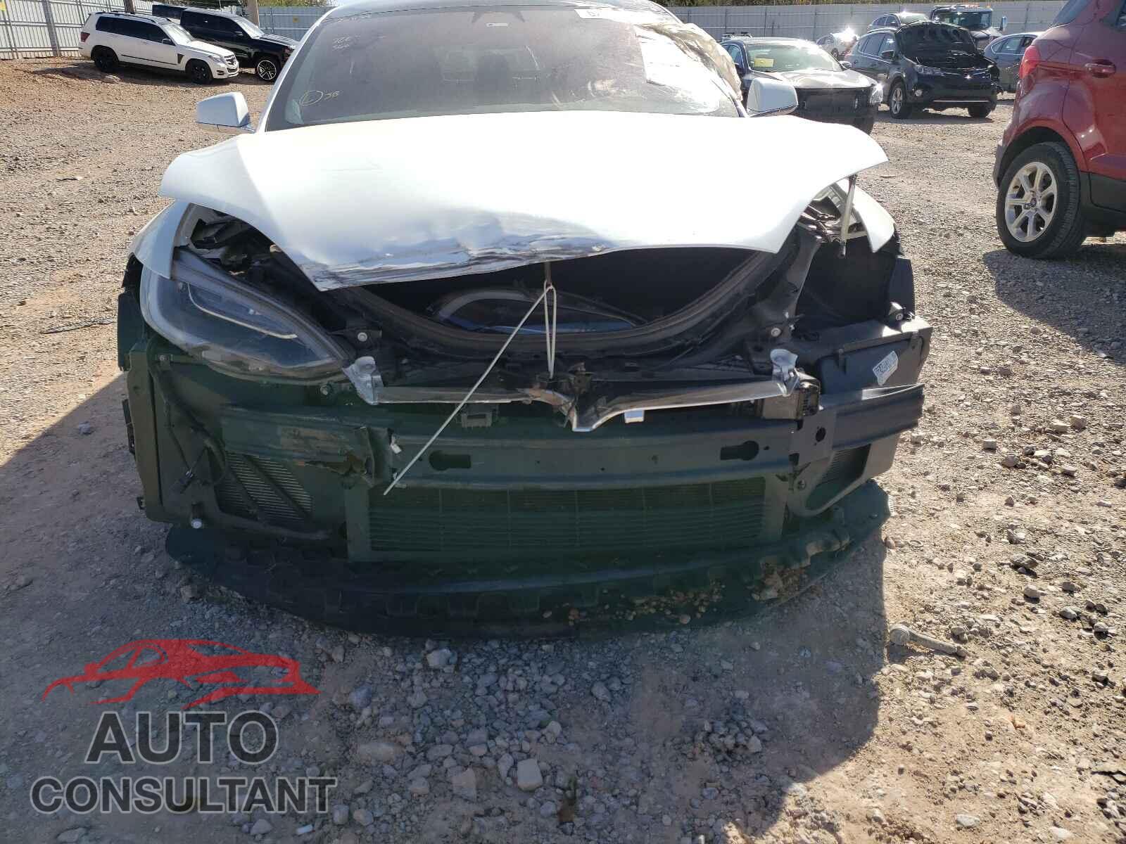 TESLA MODEL S 2018 - 5YJSA1E25JF281138