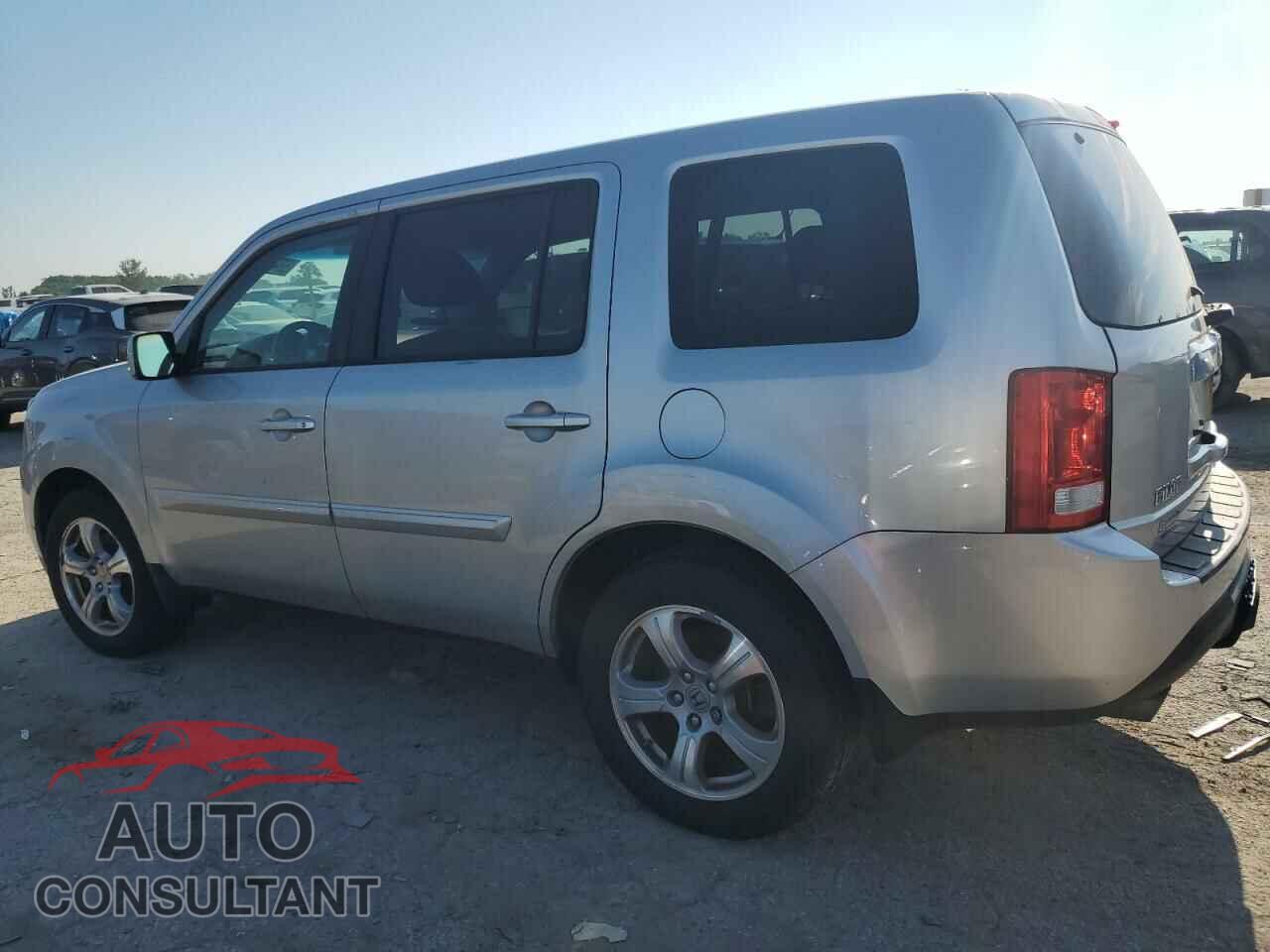 HONDA PILOT 2012 - 5FNYF4H55CB006861
