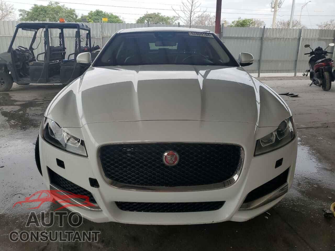 JAGUAR XF 2017 - SAJBD4BV4HCY44941