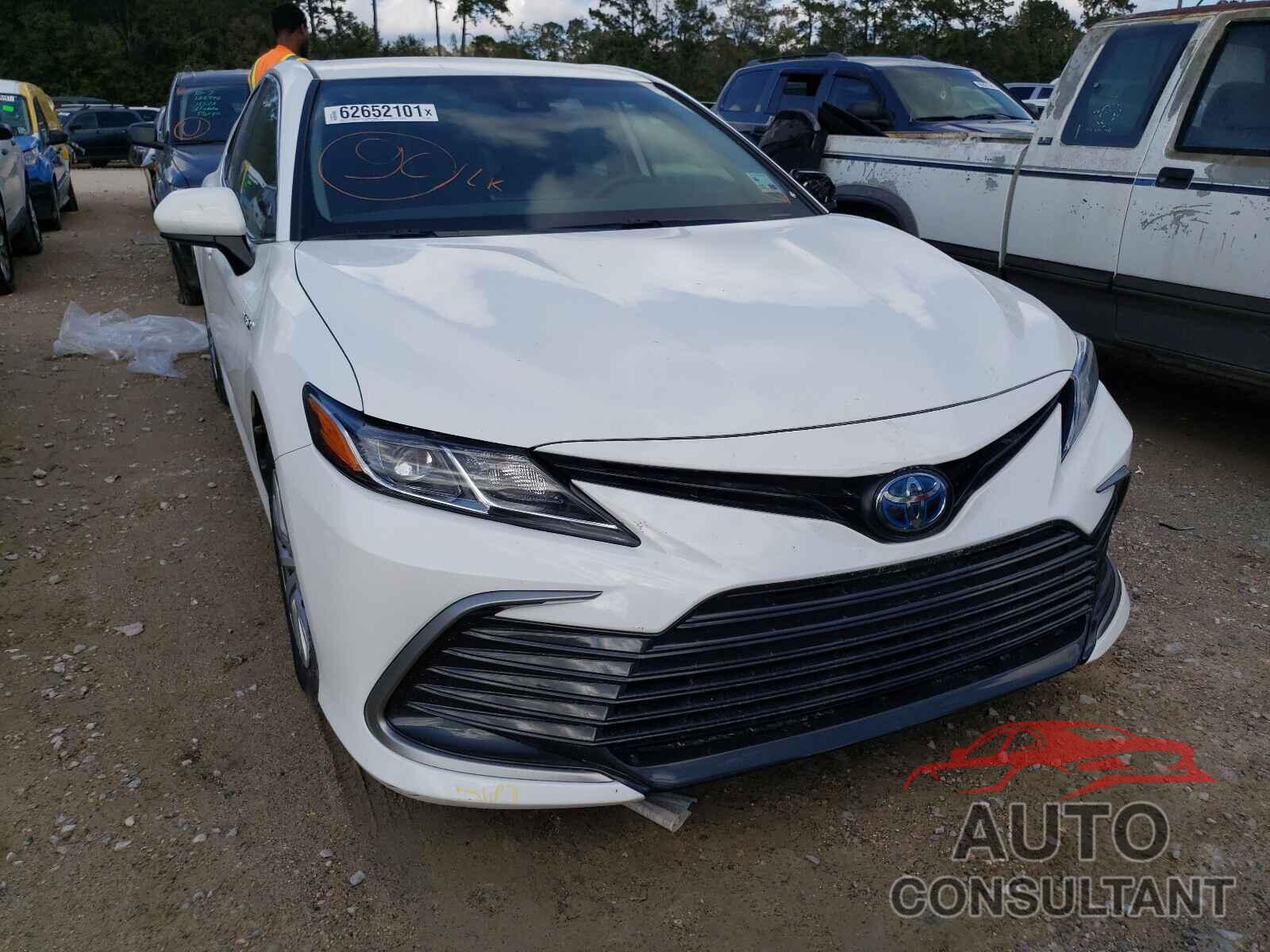 TOYOTA CAMRY 2021 - 4T1C31AK5MU020703