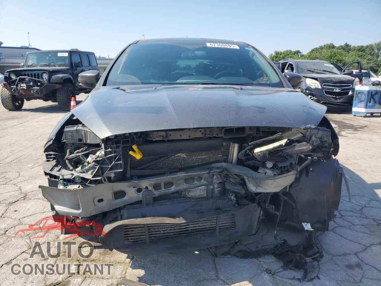 FORD FOCUS 2017 - 1FADP3L95HL262301