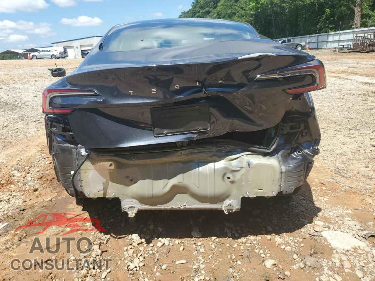 TESLA MODEL 3 2024 - 5YJ3E1EA3RF815457