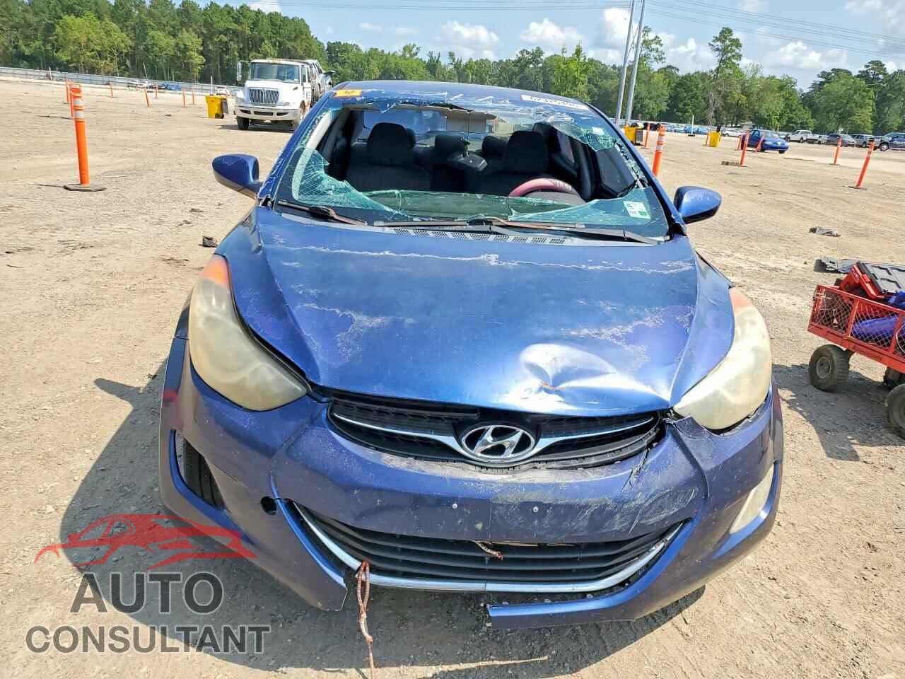 HYUNDAI ELANTRA 2013 - KMHDH4AE6DU520855