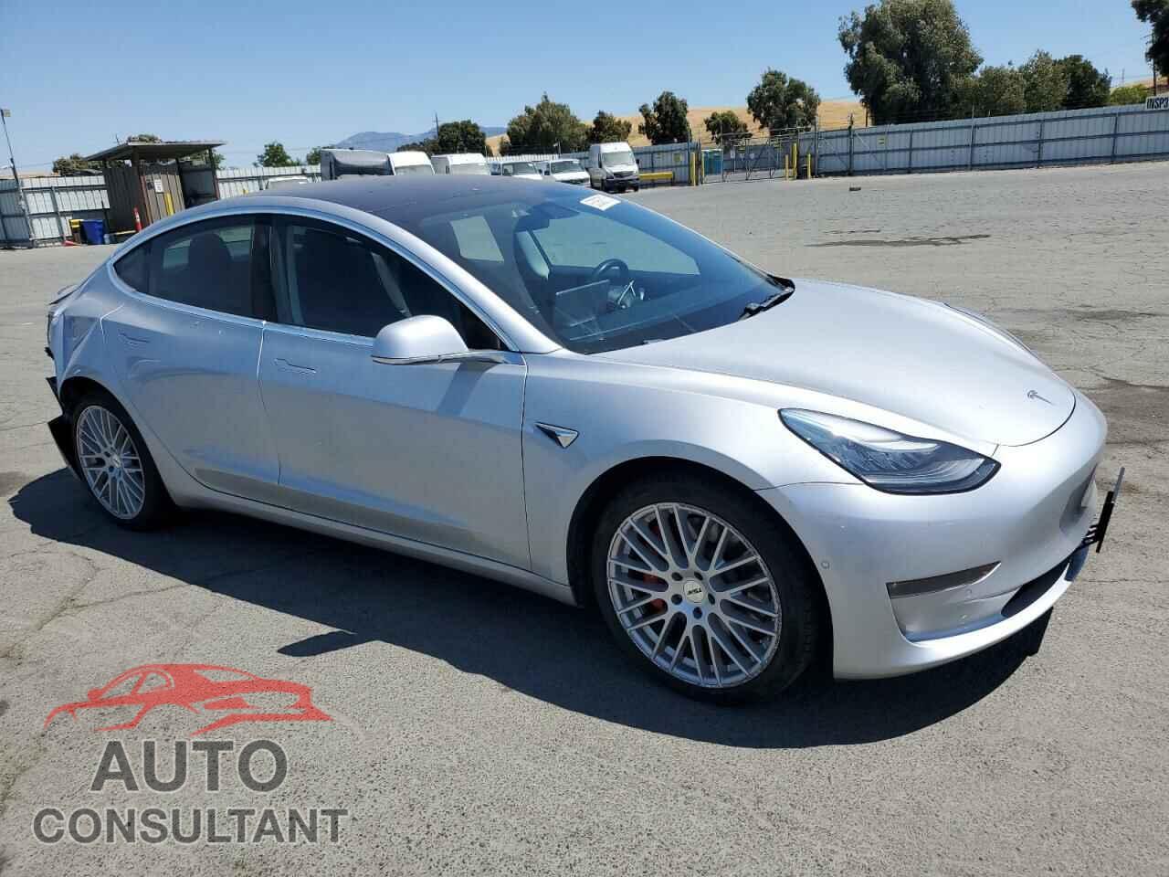 TESLA MODEL 3 2018 - 5YJ3E1EB3JF072134