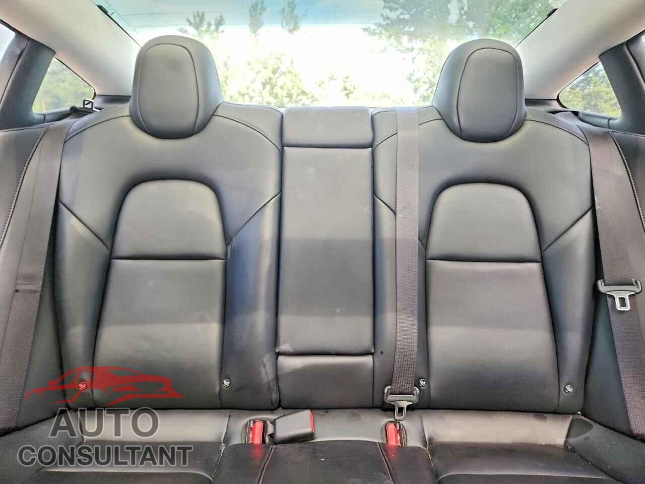 TESLA MODEL 3 2018 - 5YJ3E1EBXJF106506