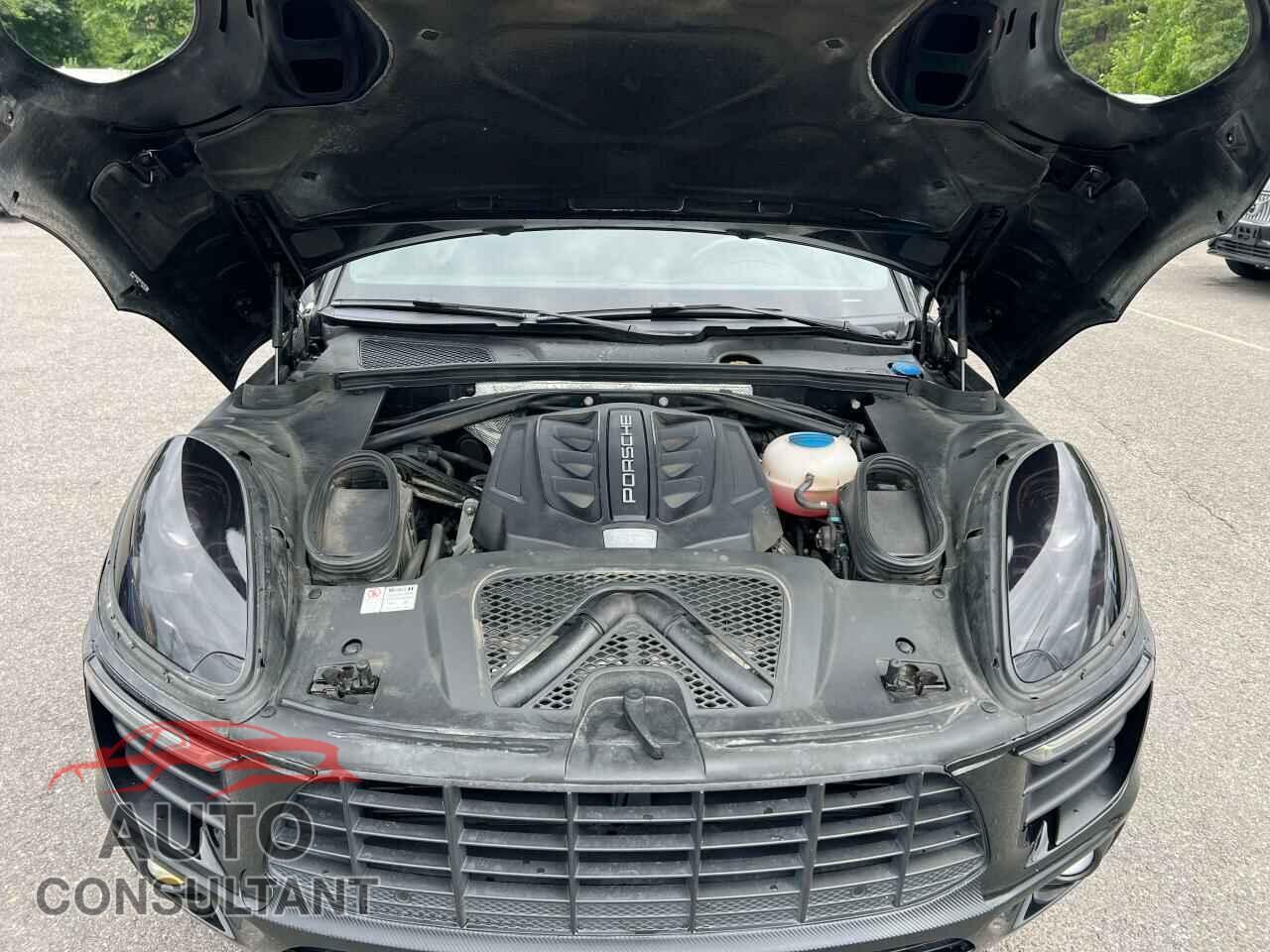 PORSCHE MACAN 2015 - WP1AB2A50FLB51057