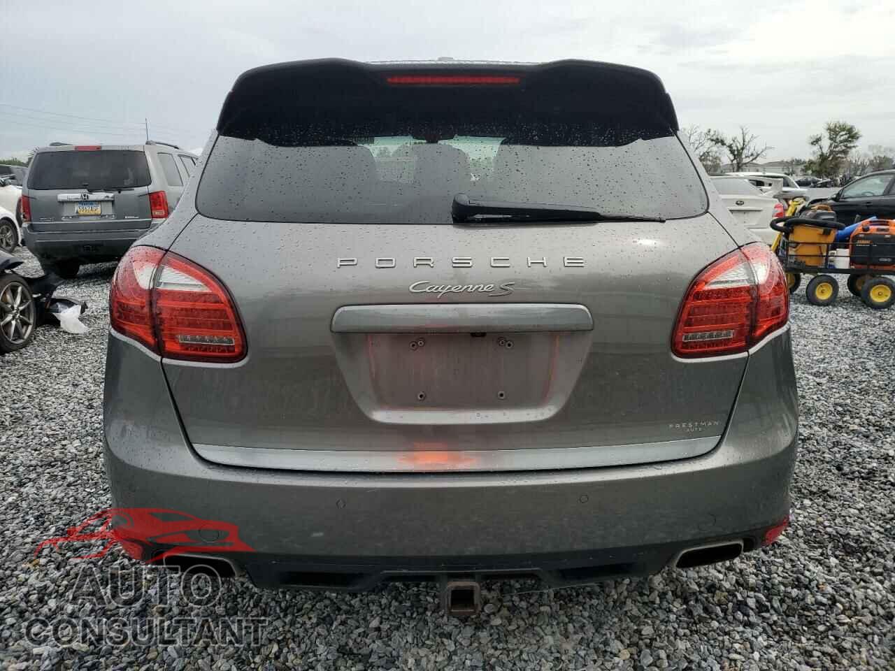 PORSCHE CAYENNE 2011 - WP1AB2A2XBLA55565