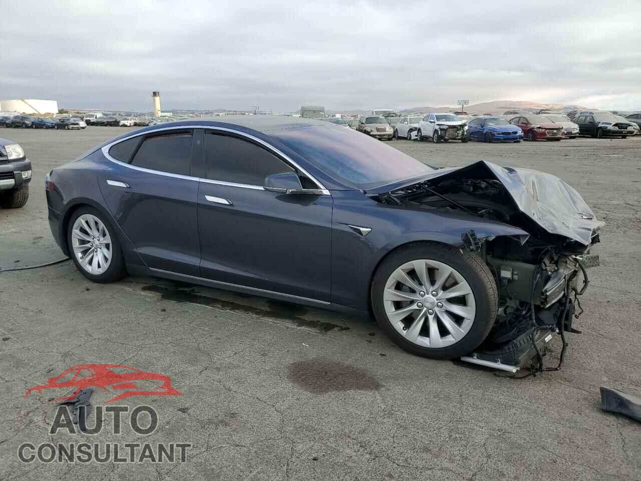 TESLA MODEL S 2017 - 5YJSA1E2XHF232527