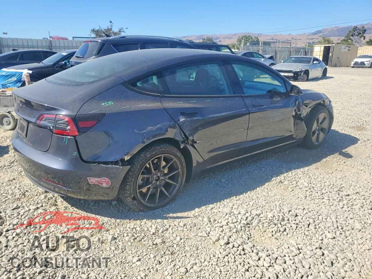 TESLA MODEL 3 2023 - 5YJ3E1EA7PF646735