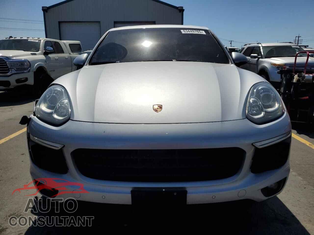 PORSCHE CAYENNE 2016 - WP1AA2A21GLA03607