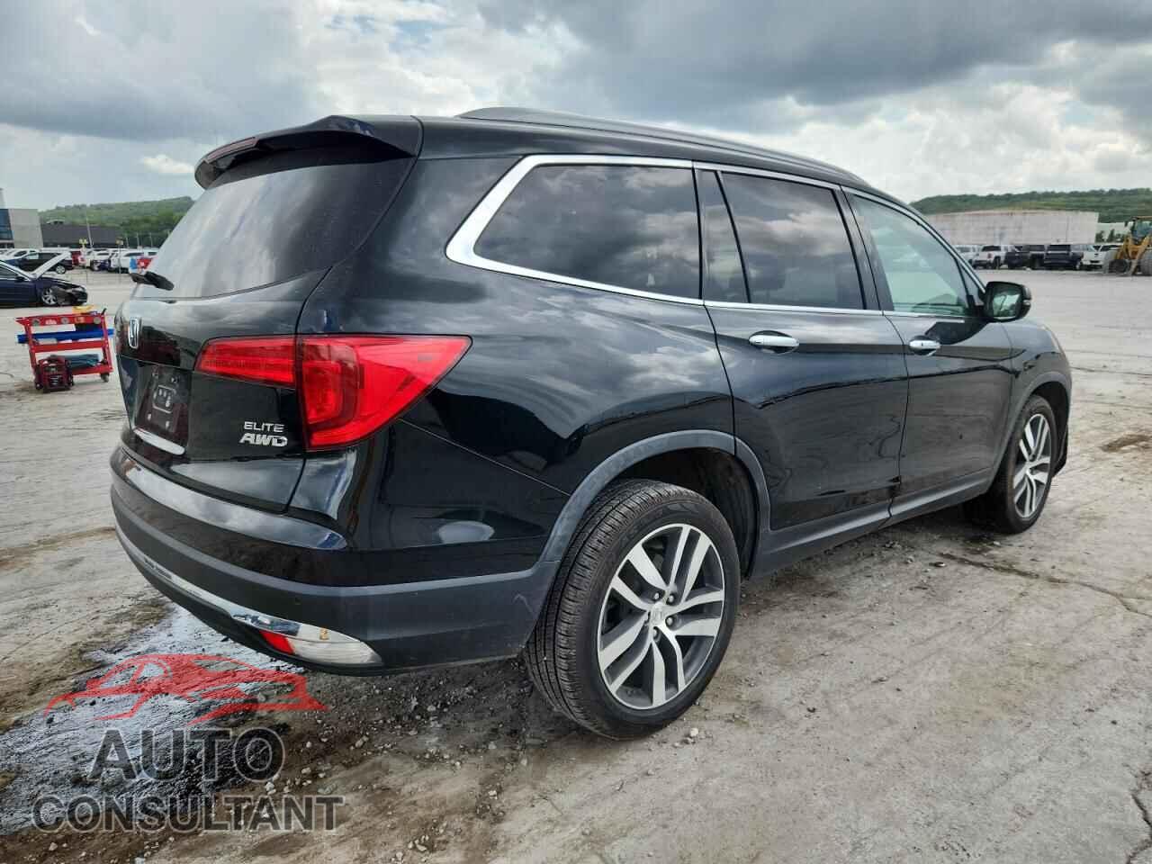 HONDA PILOT 2017 - 5FNYF6H08HB031888