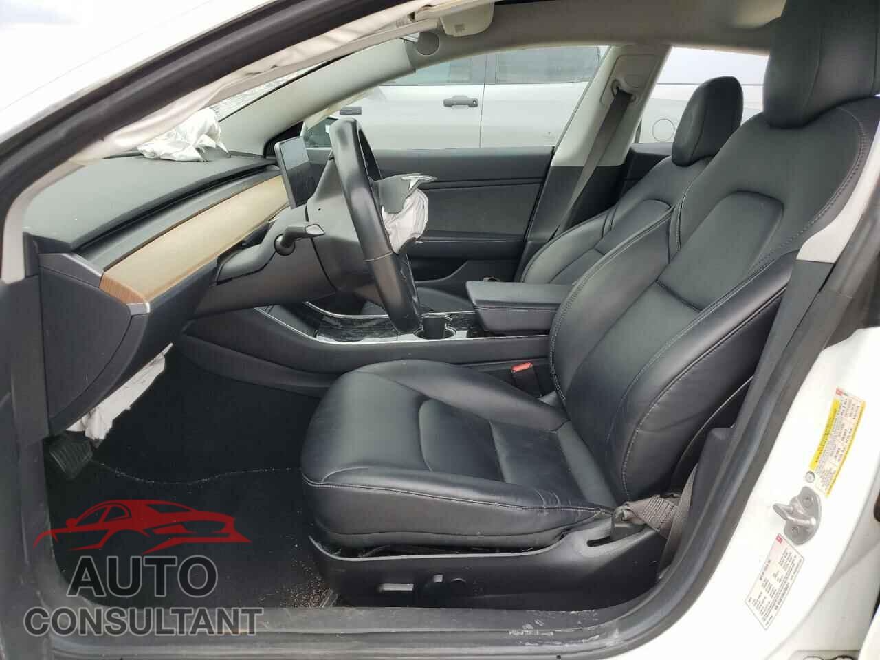 TESLA MODEL 3 2018 - 5YJ3E1EA6JF030371
