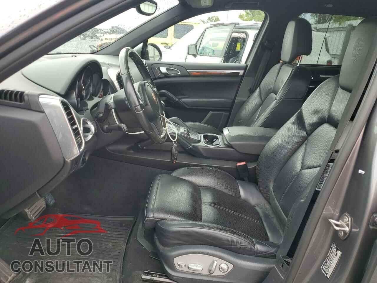 PORSCHE CAYENNE 2011 - WP1AB2A2XBLA55565