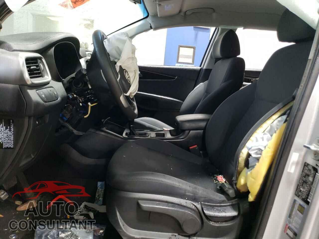 KIA SORENTO 2018 - 5XYPGDA50JG409882