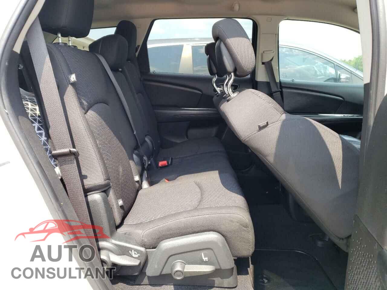 DODGE JOURNEY 2017 - 3C4PDCBB3HT696984