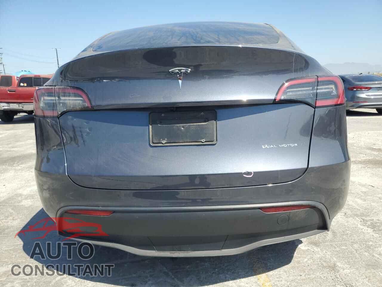 TESLA MODEL Y 2023 - 7SAYGAEE2PF962730