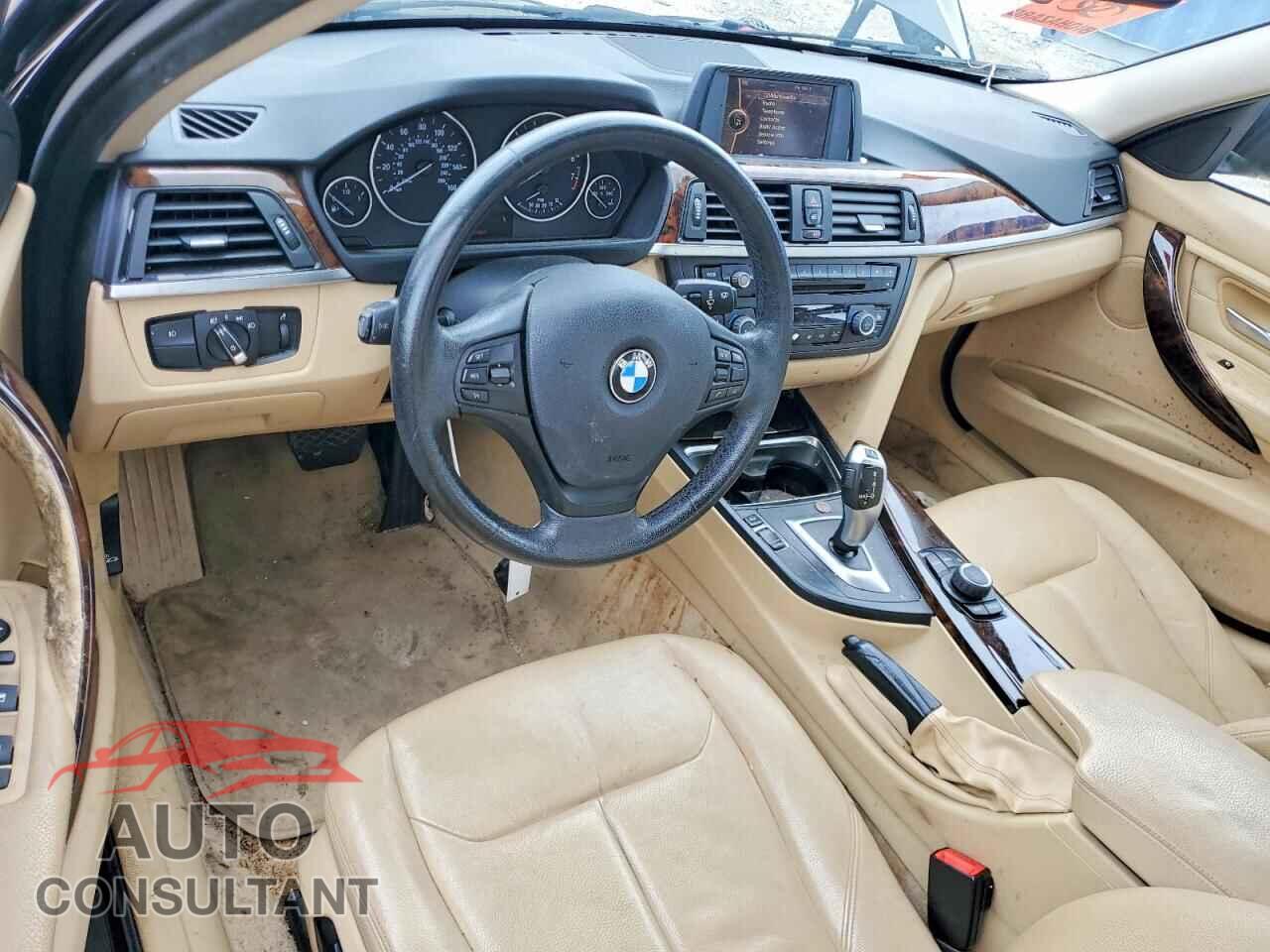 BMW 3 SERIES 2013 - WBA3B3G52DNR80153