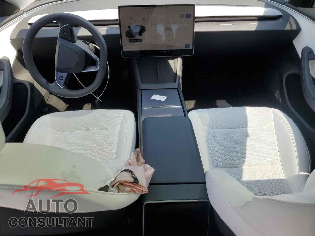 TESLA MODEL 3 2024 - 5YJ3E1EA6RF834066