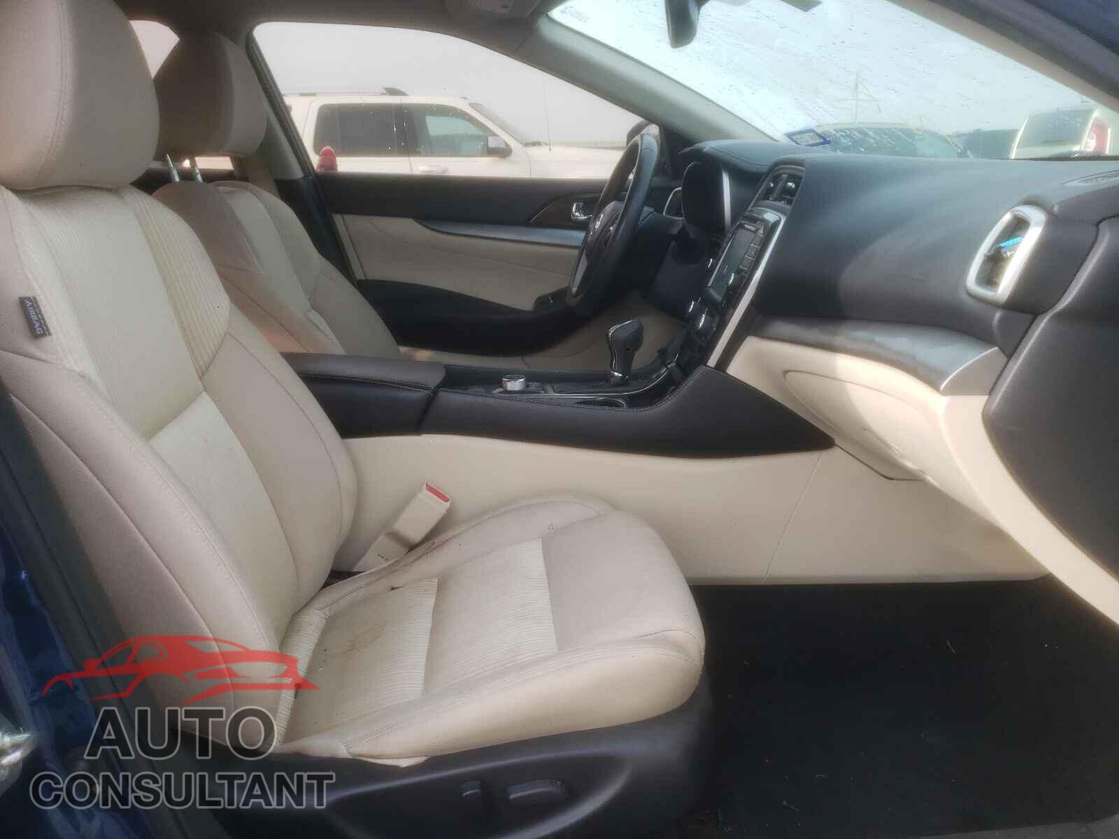 NISSAN MAXIMA 2017 - 1N4AA6AP8HC423277