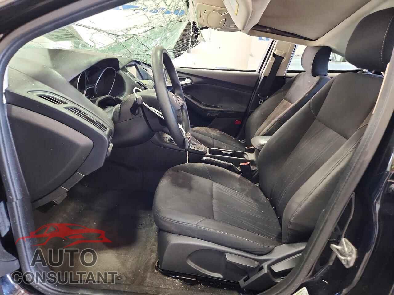 FORD FOCUS 2018 - 1FADP3H23JL314204