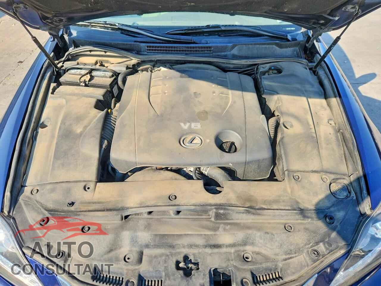 LEXUS IS 2012 - JTHCF5C29C2035701