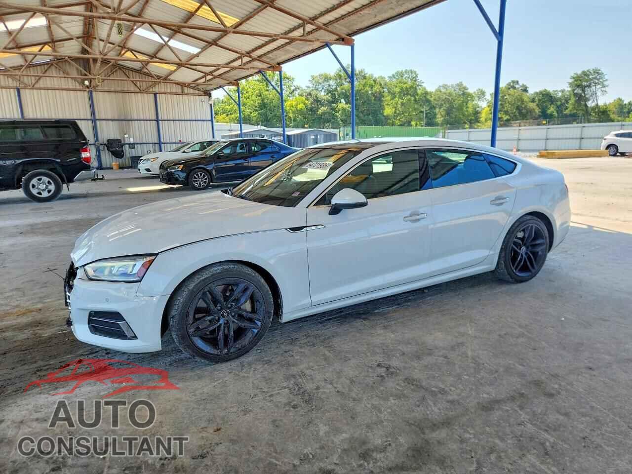 AUDI A5 2019 - WAUBNCF57KA093687
