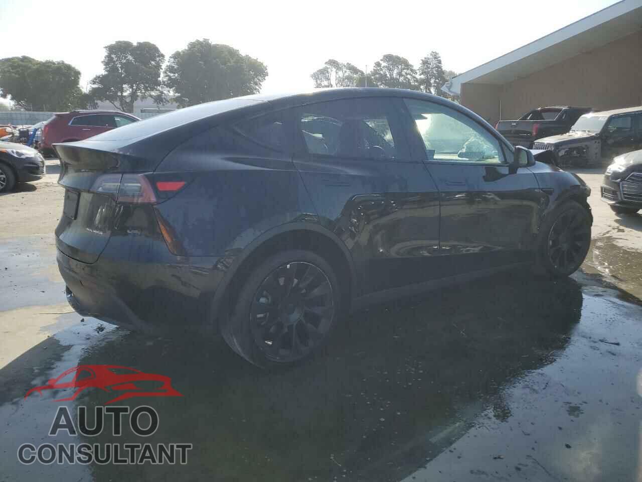 TESLA MODEL Y 2023 - 7SAYGDEE2PF619708