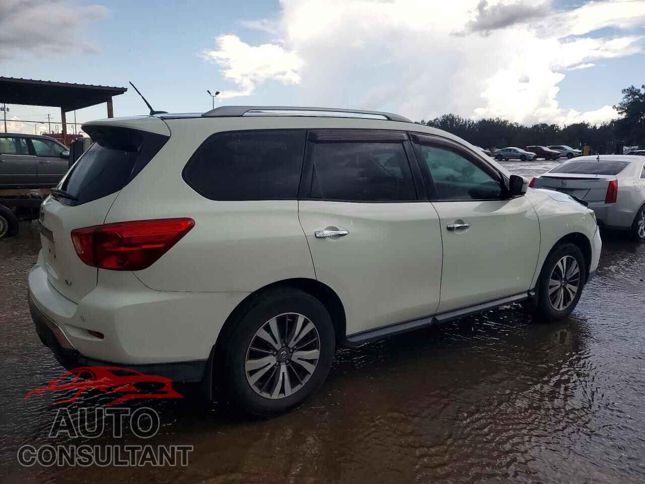 NISSAN PATHFINDER 2017 - 5N1DR2MN1HC653466