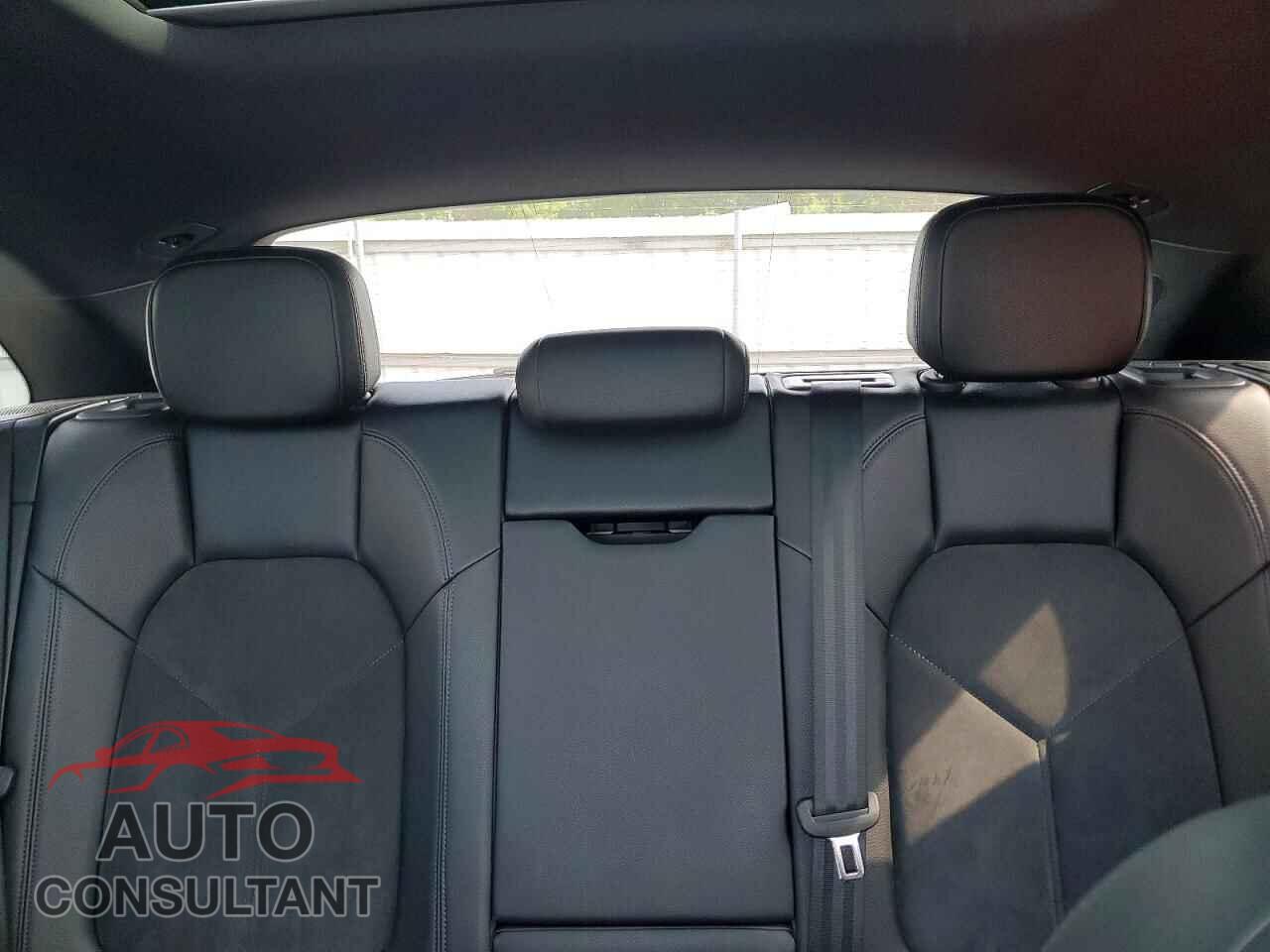 PORSCHE MACAN 2016 - WP1AB2A58GLB41233