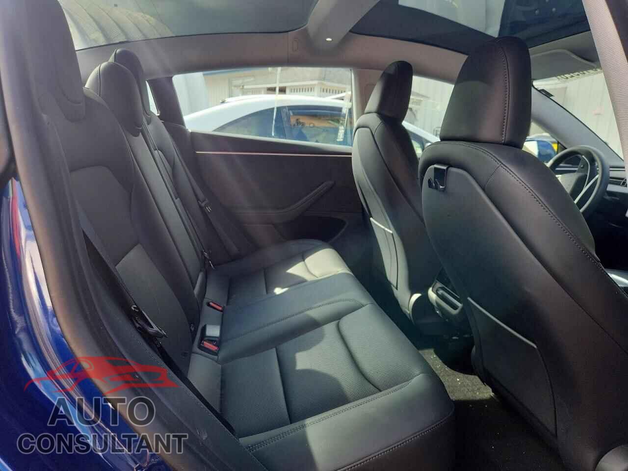 TESLA MODEL 3 2024 - 5YJ3E1EB2RF769354