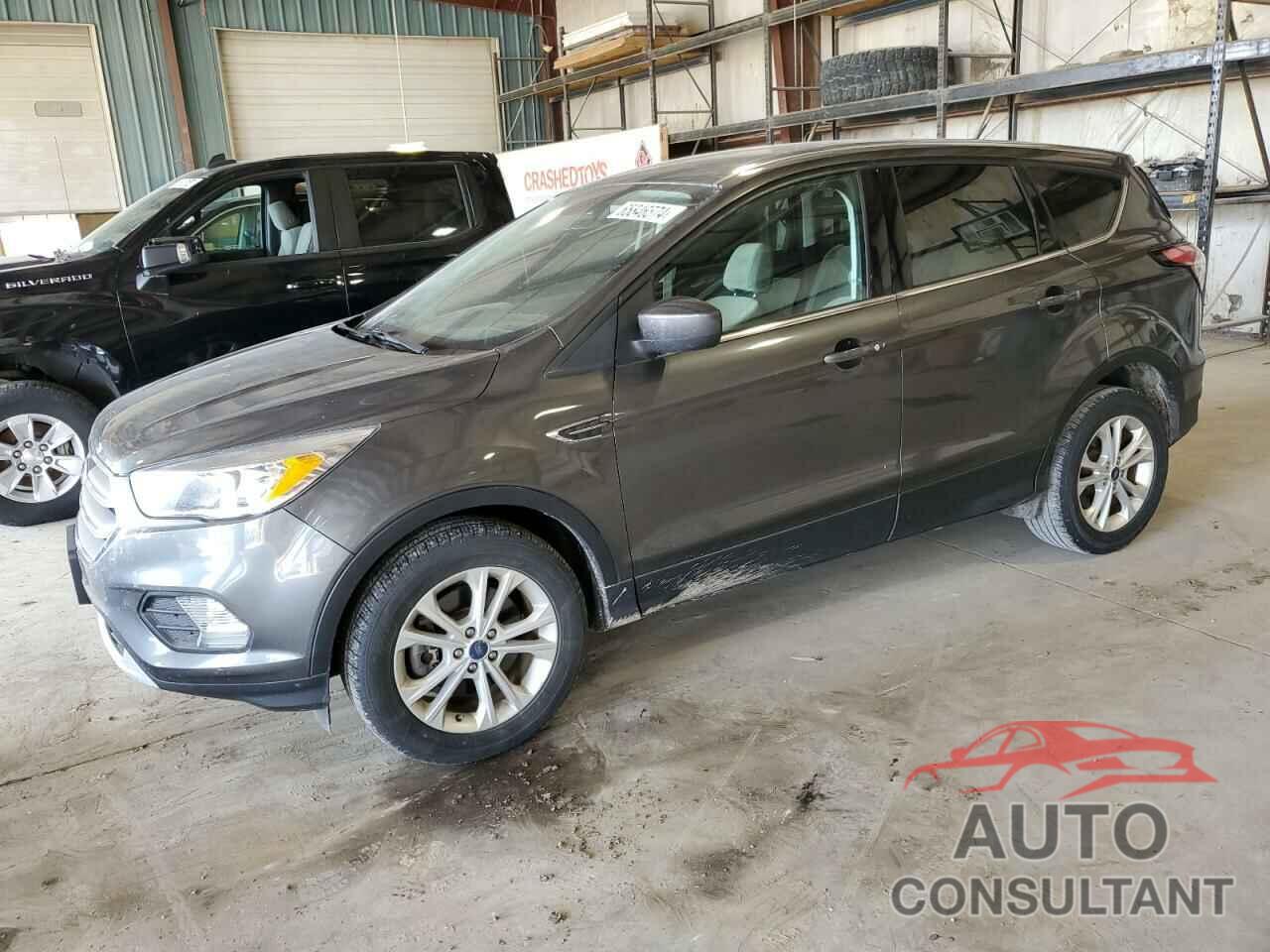 FORD ESCAPE 2017 - 1FMCU0G97HUC28745