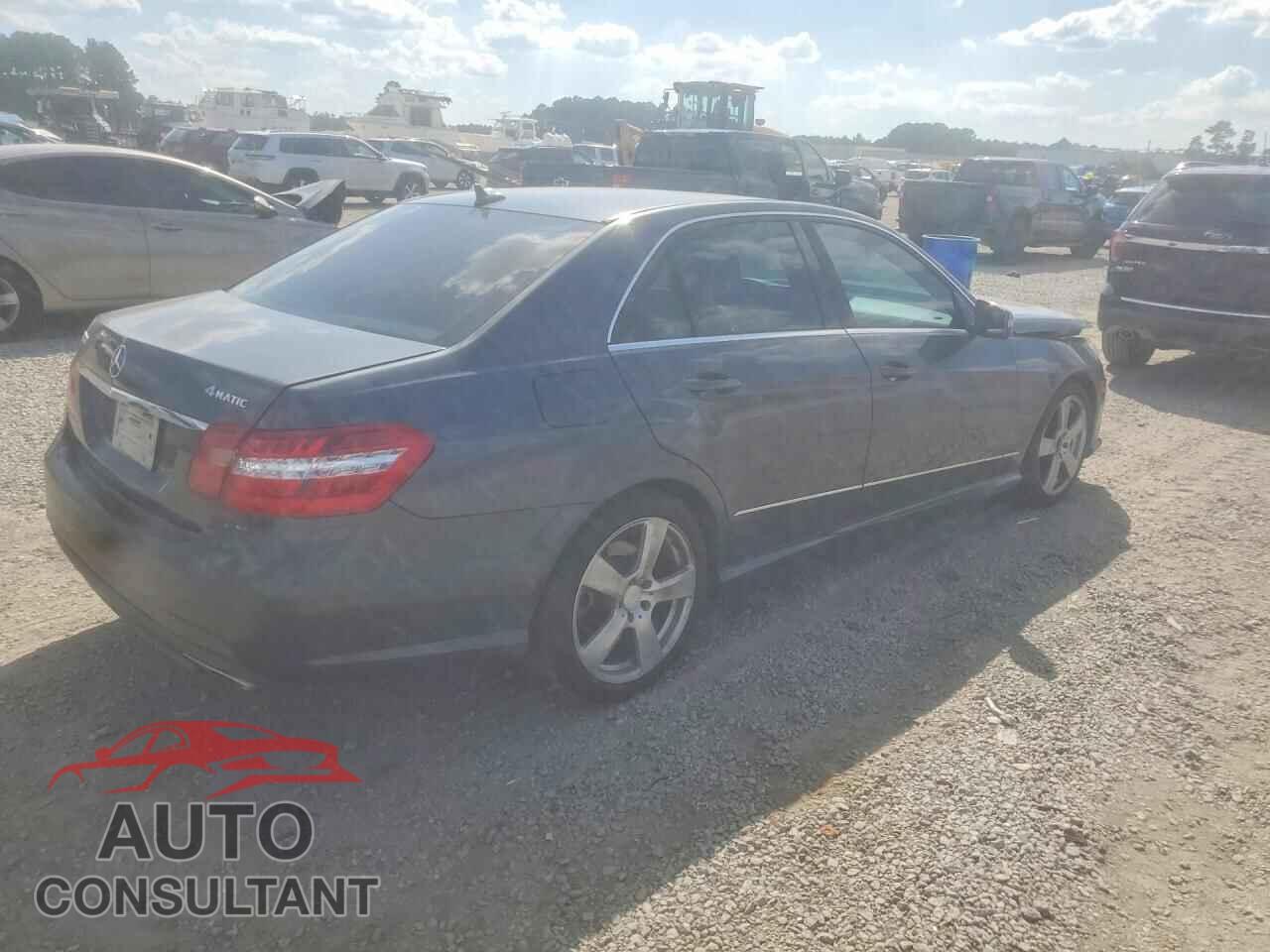 MERCEDES-BENZ E-CLASS 2010 - WDDHF8HB2AA227486